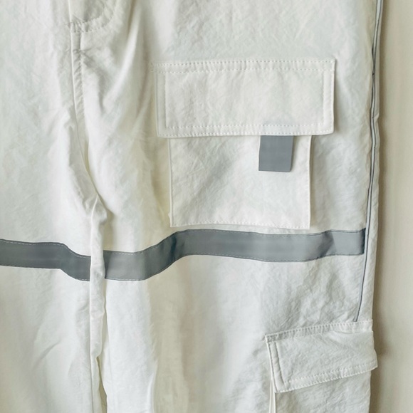 Cider White Cargo Pants - Picture 4 of 12